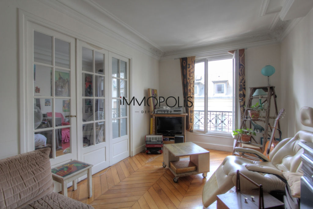 Charmant deux pièces avec vue degagée – Butte Montmartre – Paris XVIII 1