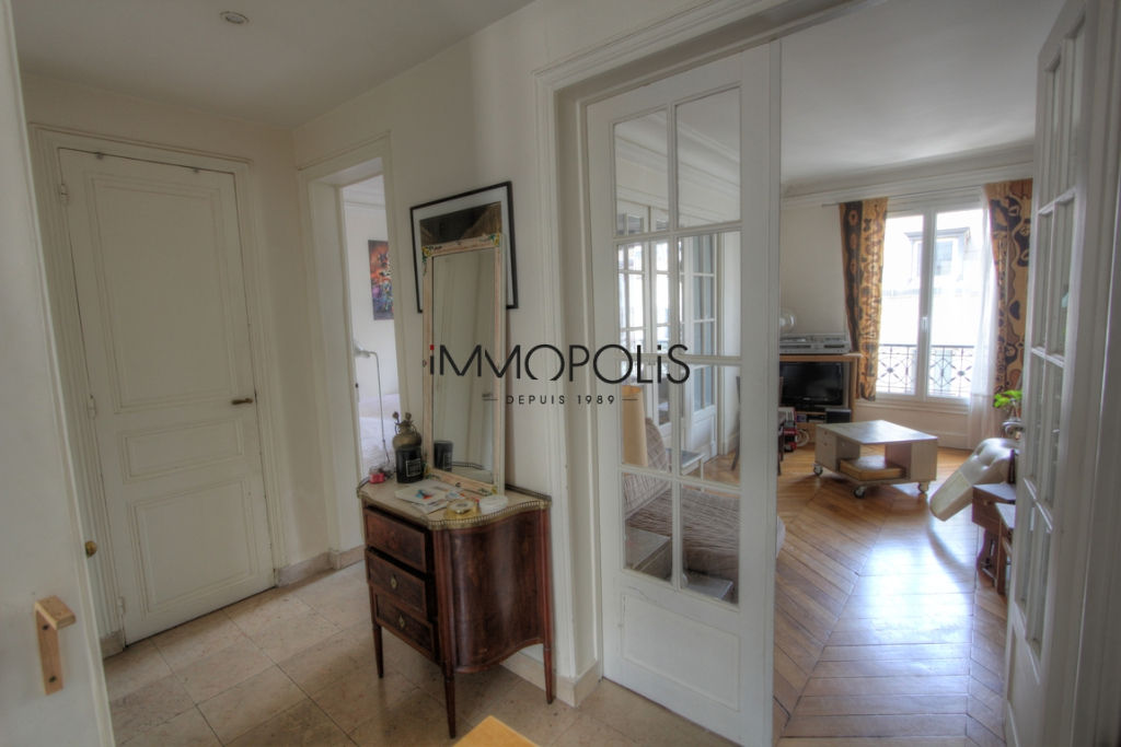 Exclusivité : beau 3 pièces au plan parfait, clair et calme, de 55.21 M²  avec peu de vis à vis ! 5