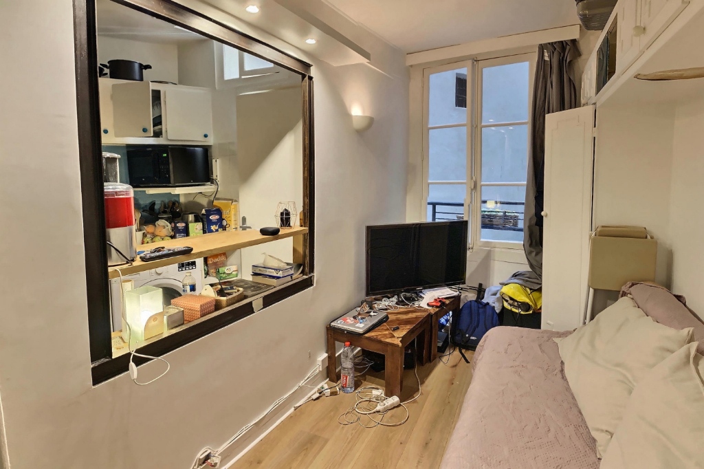 Charmant deux pièces avec vue degagée – Butte Montmartre – Paris XVIII 1