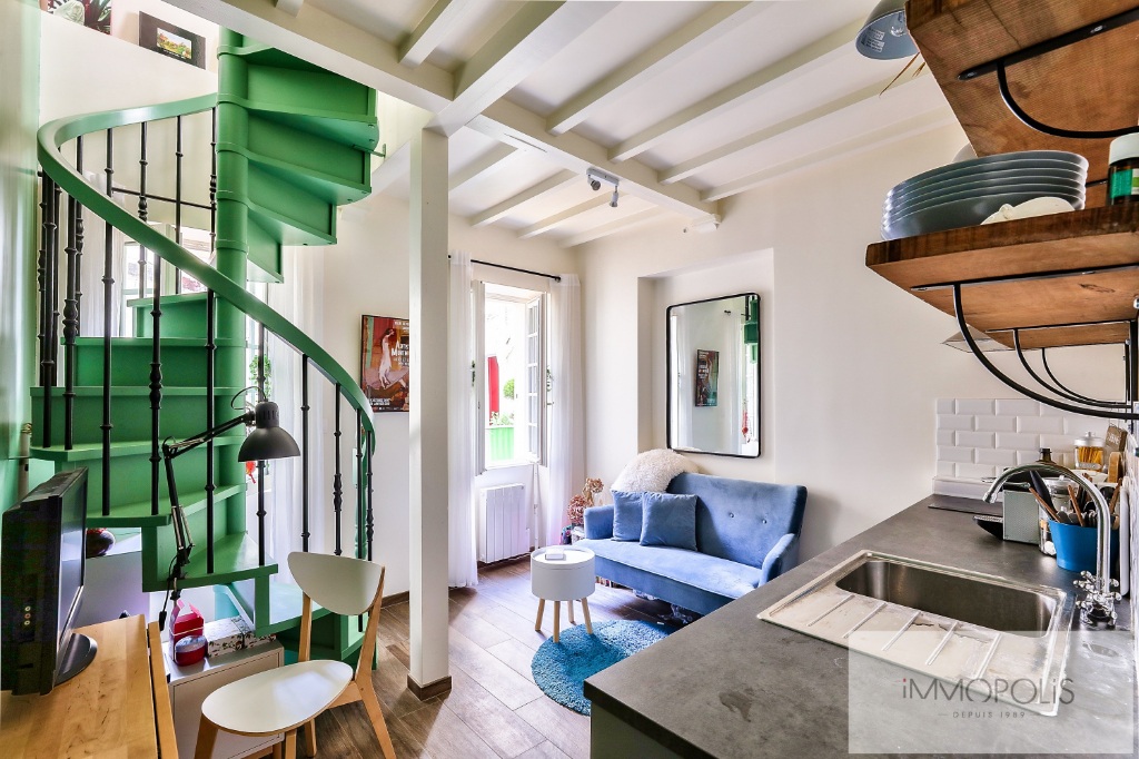 Charmant deux pièces avec vue degagée – Butte Montmartre – Paris XVIII 1