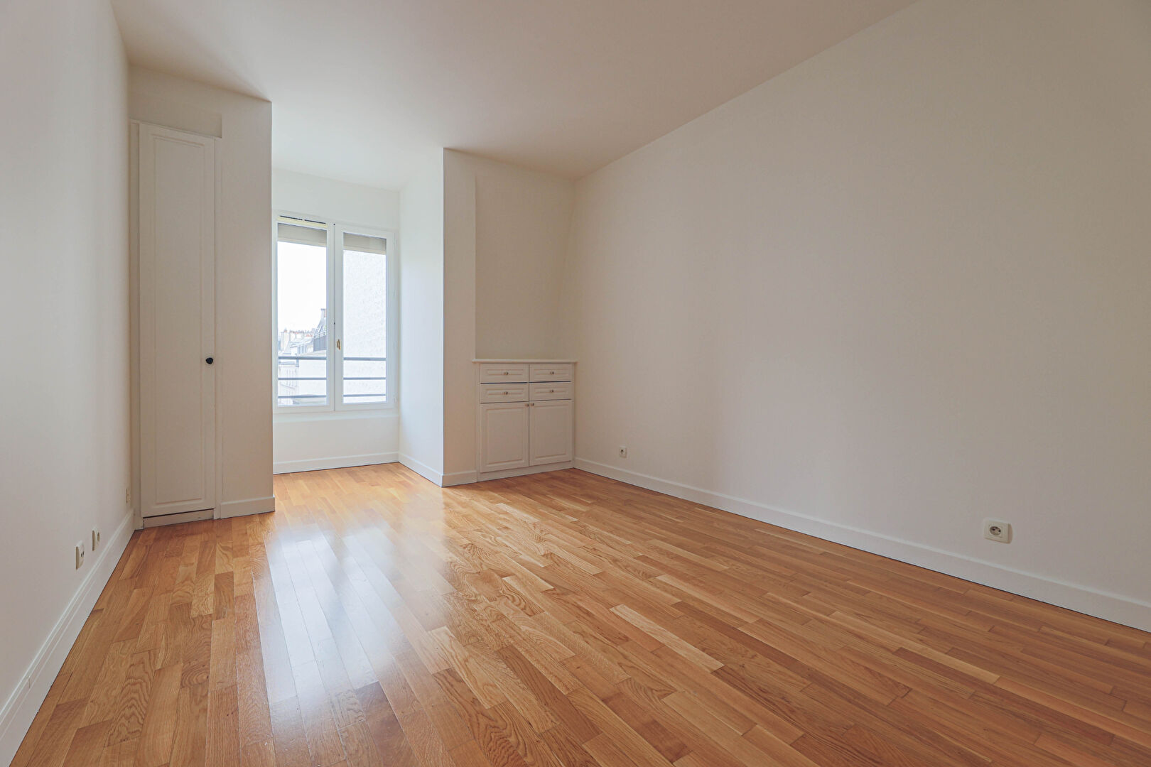 Appartement Paris 4 pièce(s) 142 m2 11