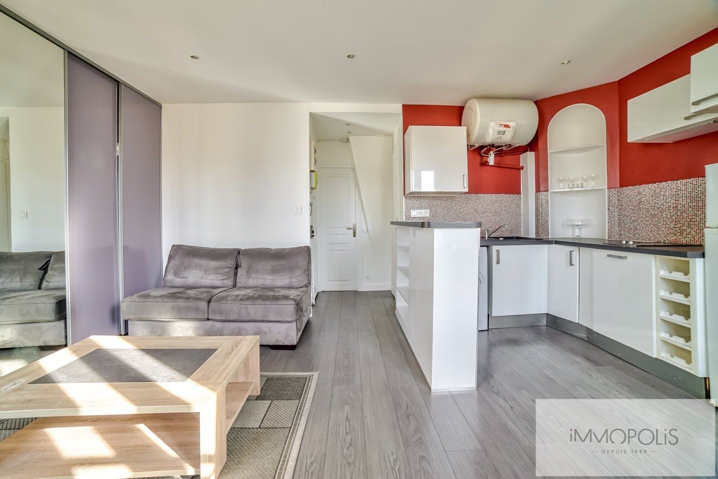 Studio plein de charme au dernier étage ! Paris 18e, Rue du Poteau 5