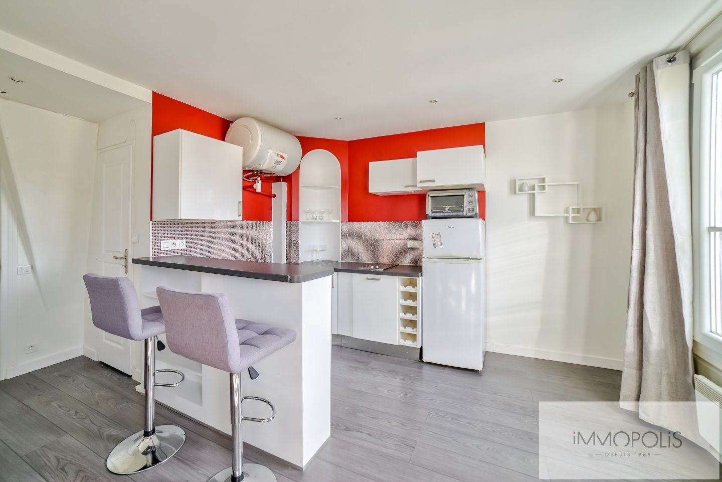 Studio plein de charme au dernier étage ! Paris 18e, Rue du Poteau 6