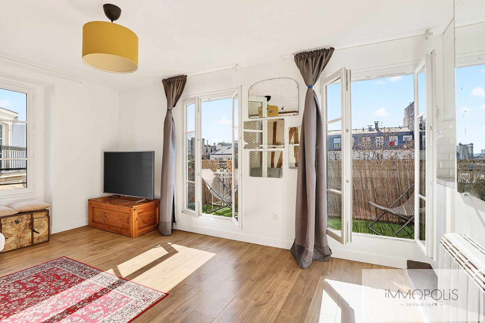 Studio 20 m² environ avec une terrasse de 6,8 m² : Vues dégagées ! 1 Studio 20 m² environ avec une terrasse de 6,8 m² : Vues dégagées ! 1