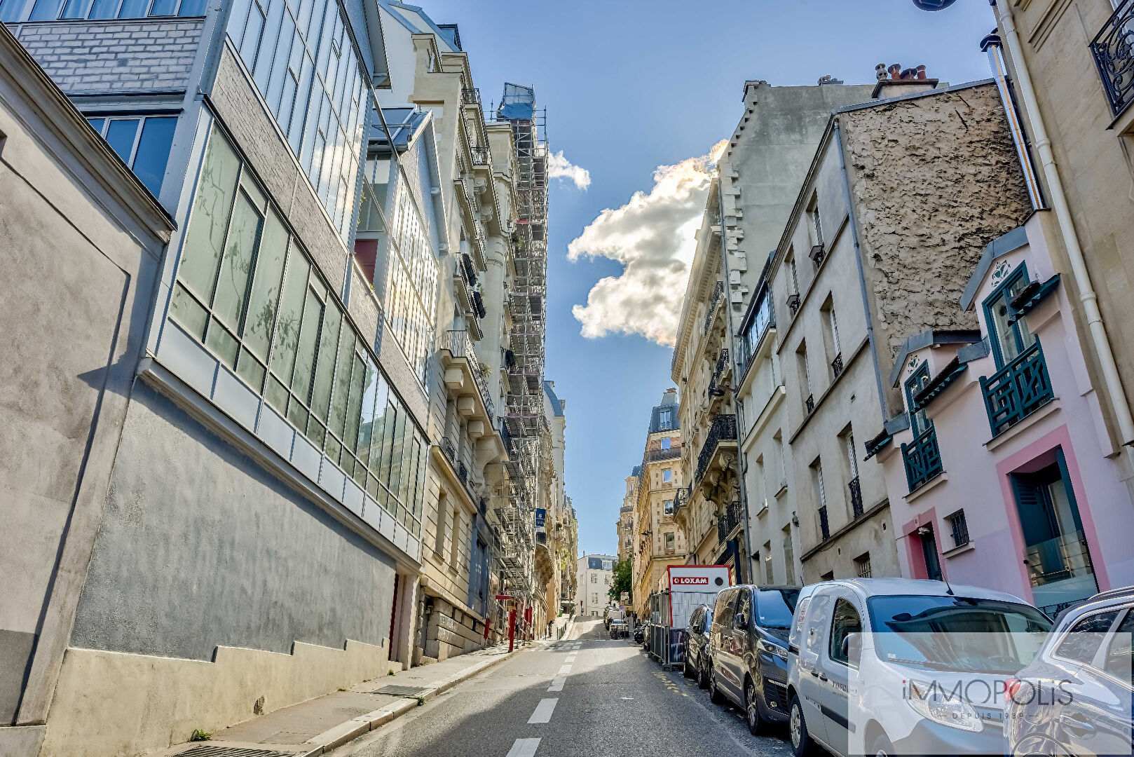 Démembrement de propriété temporaire de 10 ans : Montmartre – Rue de Tourlaque – Vue dégagée sur la Cité des Fusains ! 14