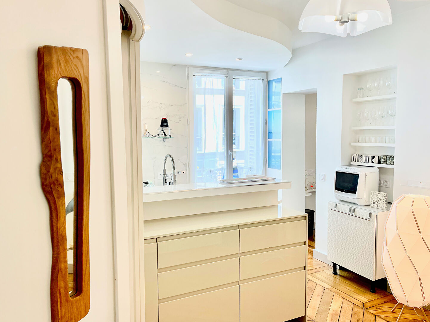 Quartier des Abbesses, appartement de charme prêt à emménager ! 11