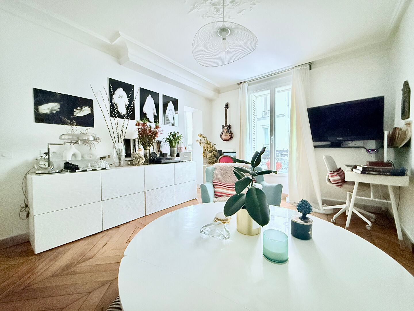 Quartier des Abbesses, appartement de charme prêt à emménager ! 2