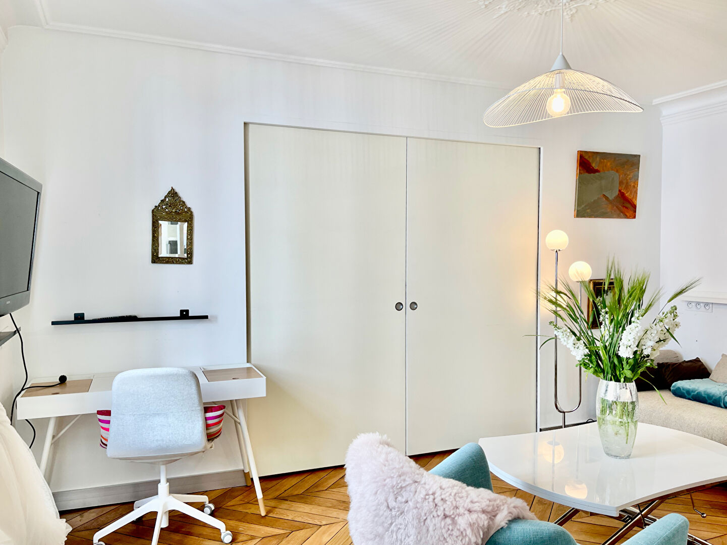 Quartier des Abbesses, appartement de charme prêt à emménager ! 9