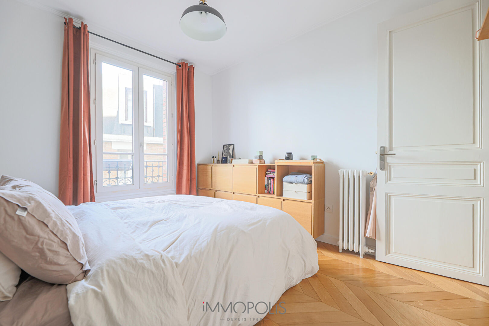 Superbe appartement  2 chambres ascenseur Caulaincourt / Junot 7